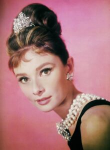audrey hepburn quotes, audrey hepburn quotes images, images of audrey hepburn quoes, audrey hepburn beauty quotes, audrey hepburn images and quotes, famous audrey hepburn quotes, audrey hepburn love quotes